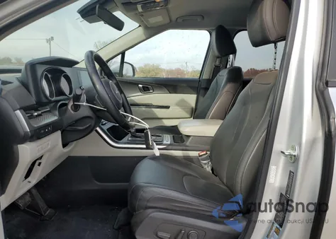 2022 Kia Carnival Lx z USA, uszkodzony, nr VIN KNDNB4H31N6110341